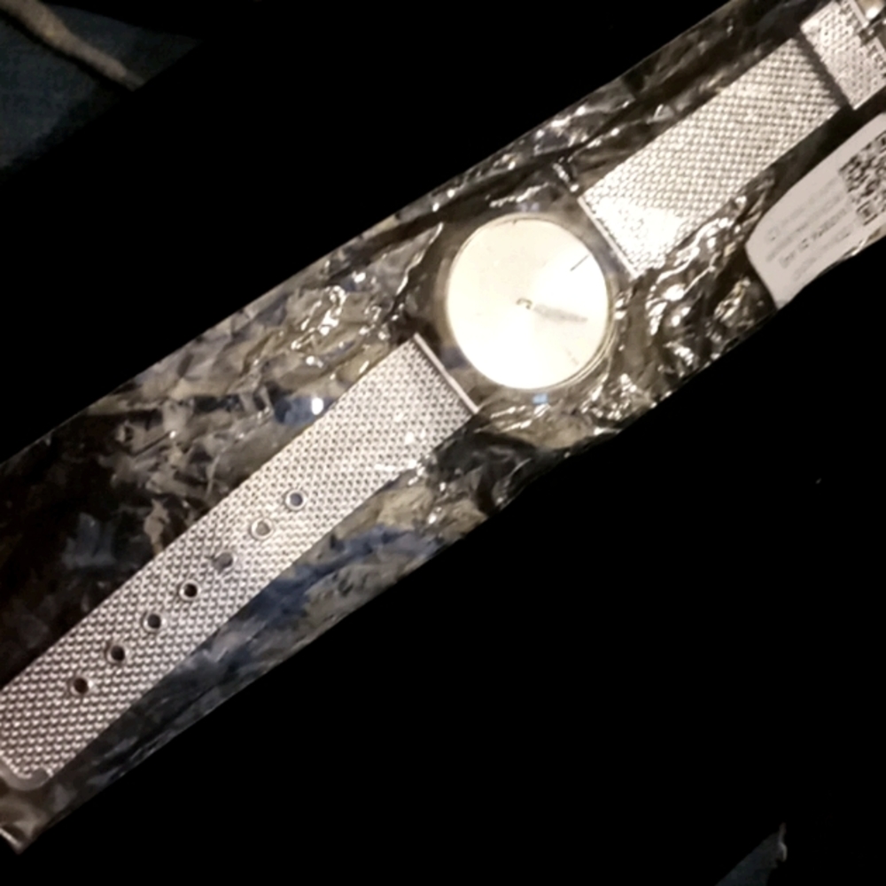 Yolako wrist watch